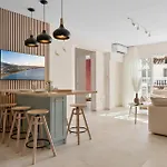 Old Town Gem With Terrace By Costarentals Apartmán *