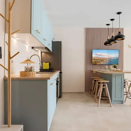 Old Town Gem With Terrace By Costarentals Appartamento