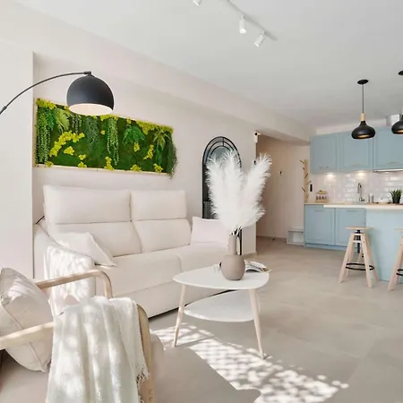 Old Town Gem With Terrace By Costarentals Apartamento *